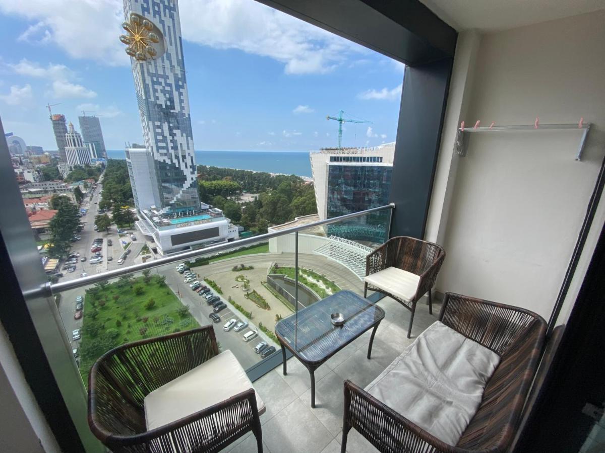 Apartment In Porta Batumi Tower Exterior photo